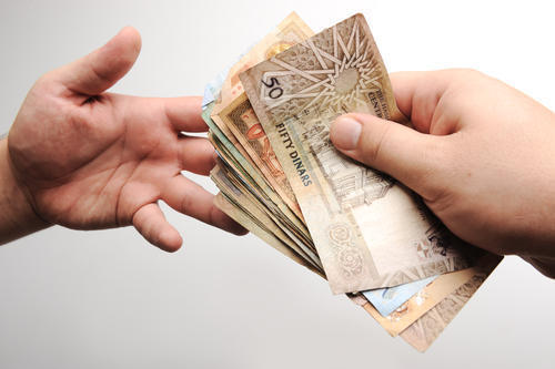 كيف ترفع راتبك التقاعدي المبكر بالأردن؟