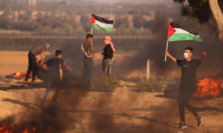 “الشباب الثائر" يعلق فعالياته على السياج الأمني شرقي غزة