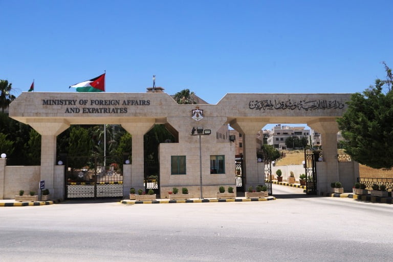 الخارجية : نتايع أوضاع المواطنين الأردنيين المقيمين والمتواجدين في غزة