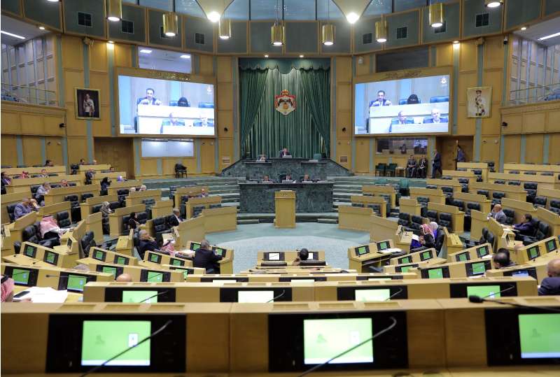 استهجان نيابي لتأخر اللجنة القانونية بإلغاء الاتفاقيات مع الاحتلال