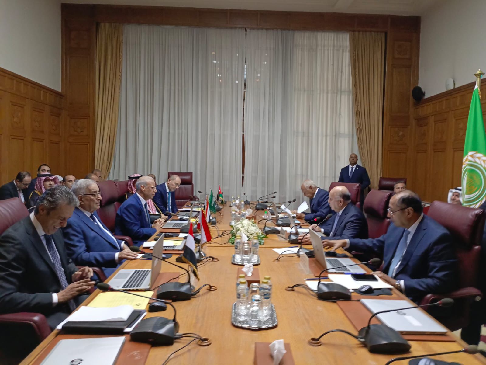 لجنة الاتصال العربية تشكل فريق خبراء لدراسة الأزمة السورية