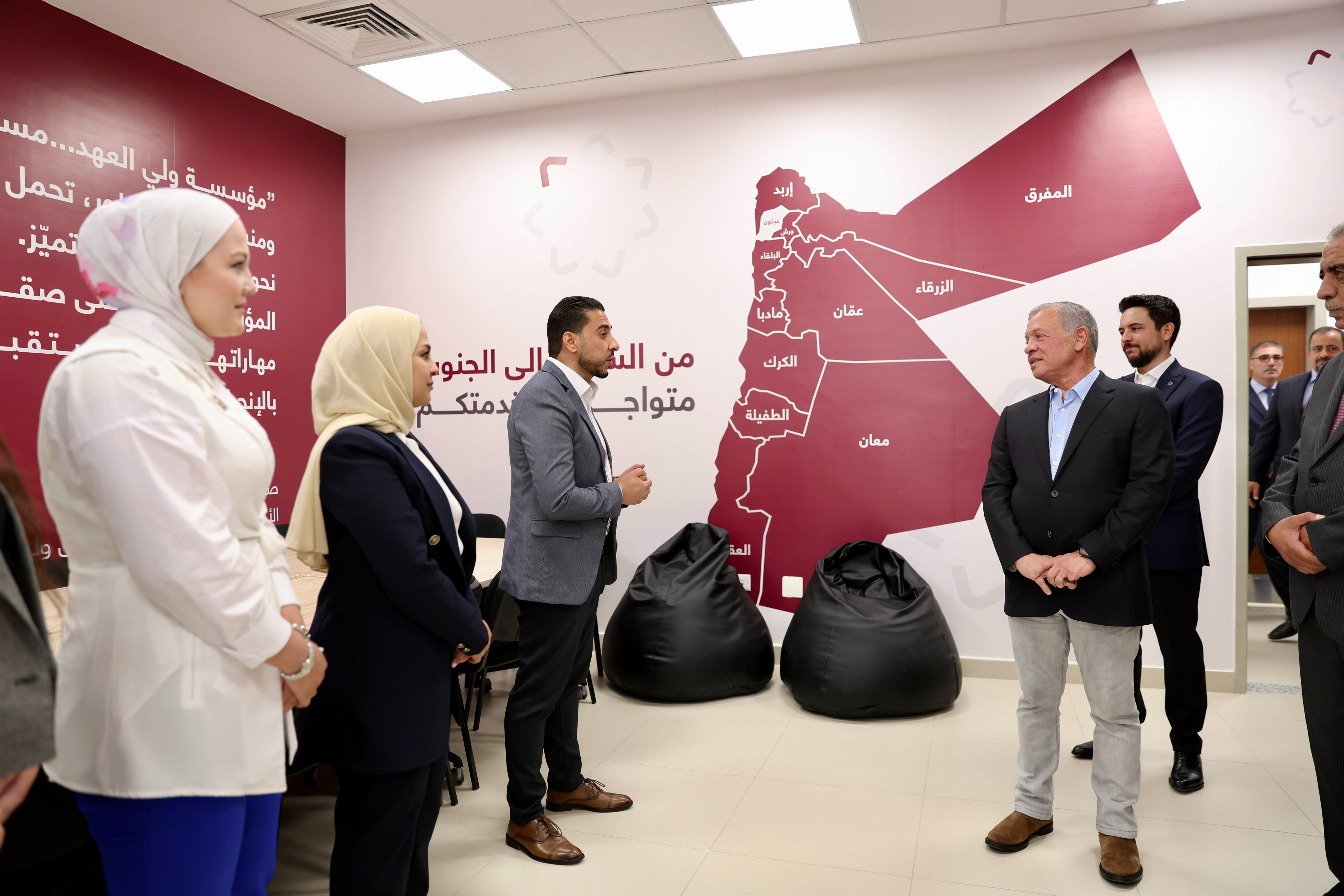 الملك يفتتح مركز عجلون الثقافي