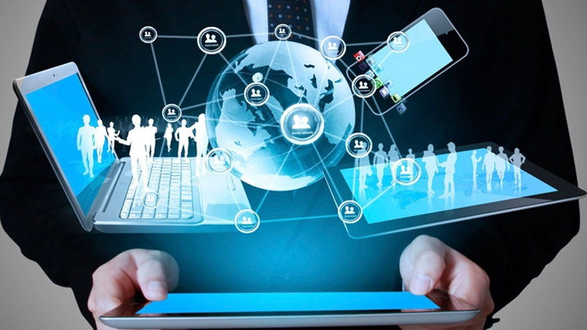 رقمنة 178 خدمة حكومية جديدة وإدخال المناهج الرقمية إلى أكثر من 402 ألف طالب