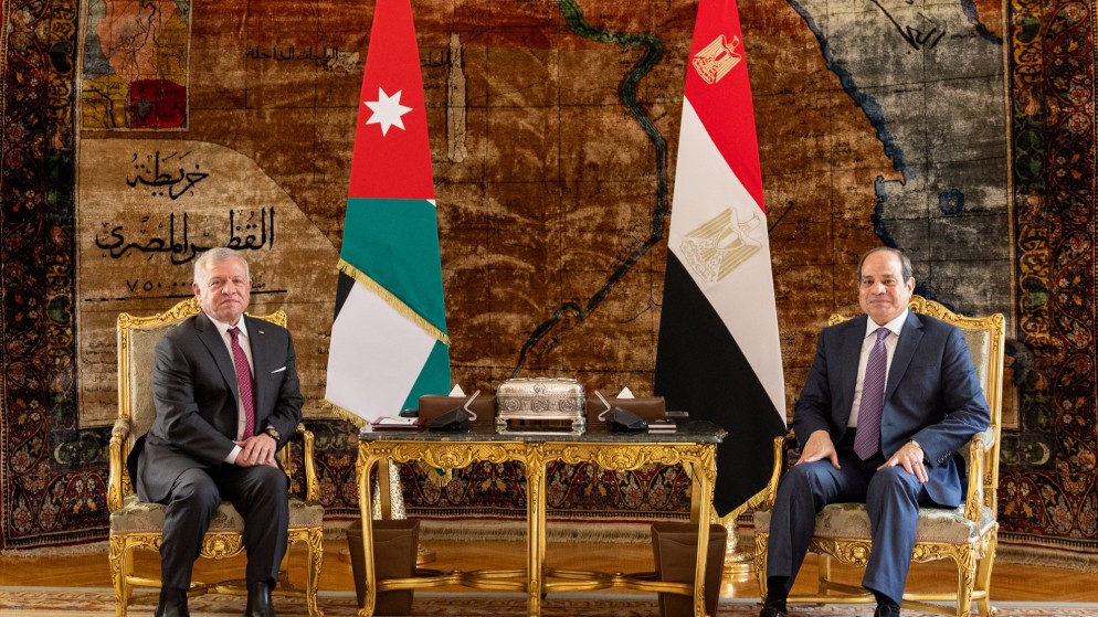 الملك والرئيس المصري يؤكدان ضرورة التوصل إلى تهدئة شاملة