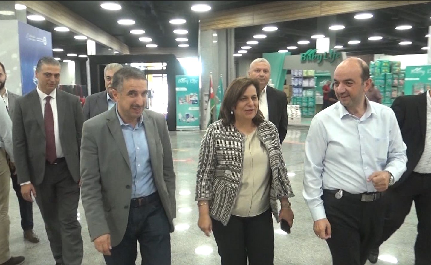 وزيرة الاستثمار تؤكد على تعزيز مكانة الصناعة الوطنية إقليمياً وعالميا