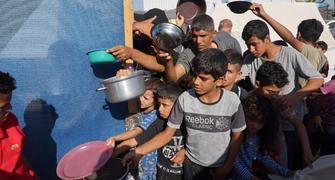 الإعلام الحكومي بغزة: آلاف الفلسطينيين في بيت حانون لم يصلهم طعام منذ أيام