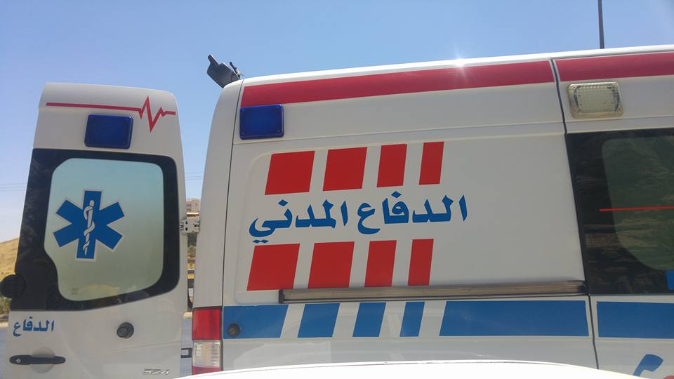 12 إصابة بتصادم مركبتي شحن على طريق مريغة