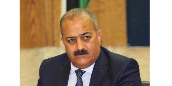 محافظ إربد يعزي بوفاة طالبة التوجيهي فاطمة المنسي