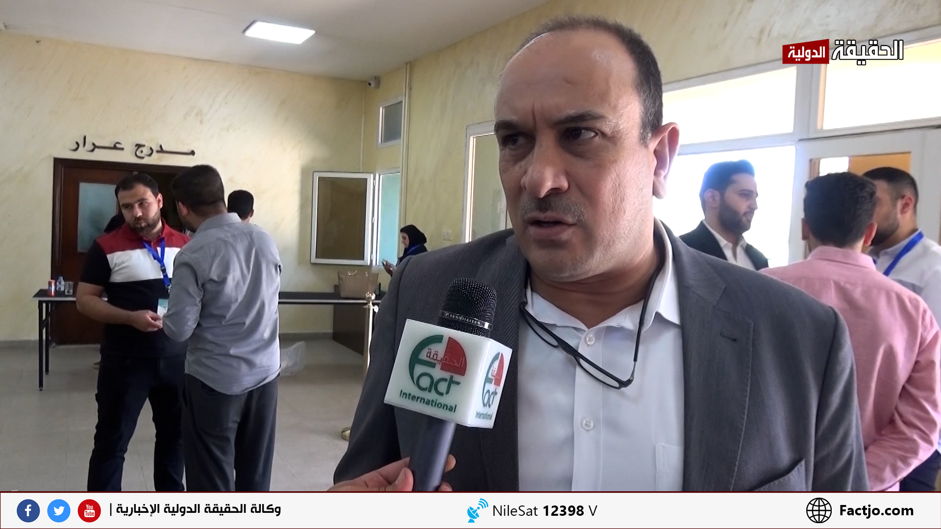 رئيس الوزراء يلتقي مجموعة من الشباب في جامعة اليرموك...تقرير تلفزيوني