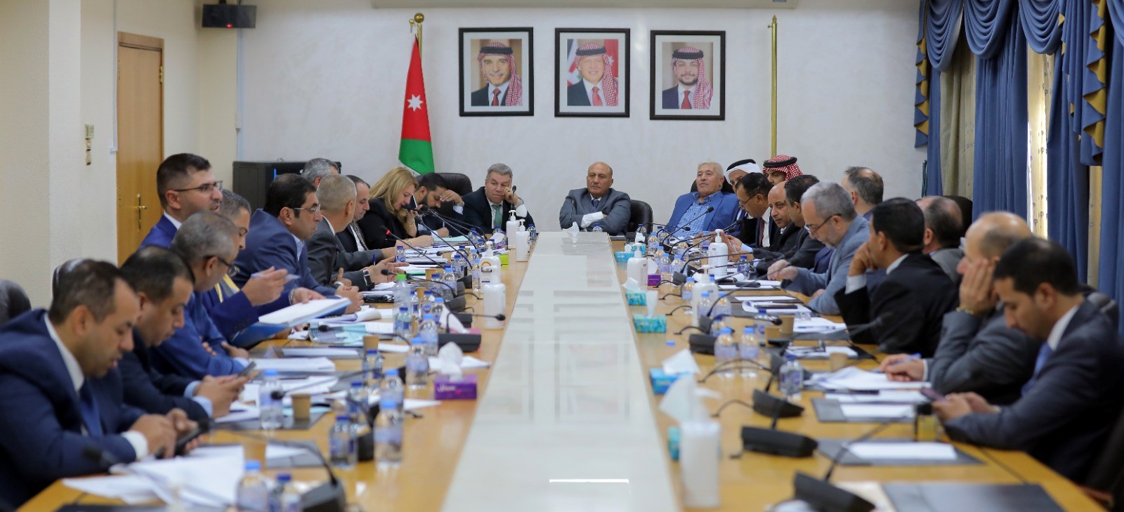 قانونية النواب تشرع بمناقشة معدل الملكية العقارية.. تقرير تلفزيوني