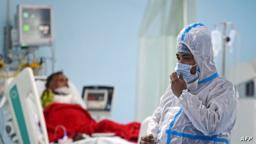 متحوّر "كوفيد-19" الجديد ينتشر في 51 دولة.. رصد ما لا يقل عن 100 سلالة منه