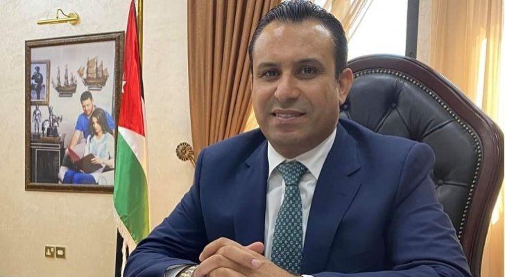 وزير التربية يكلف العجارمة بمهام الأمين العام للشؤون الإدارية والمالية