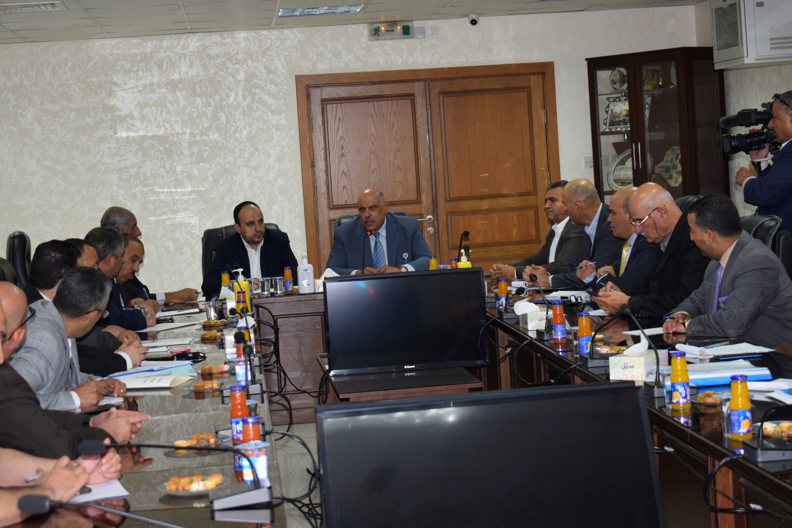 إدارية النواب تبحث عدة قضايا مع الخدمة المدنية