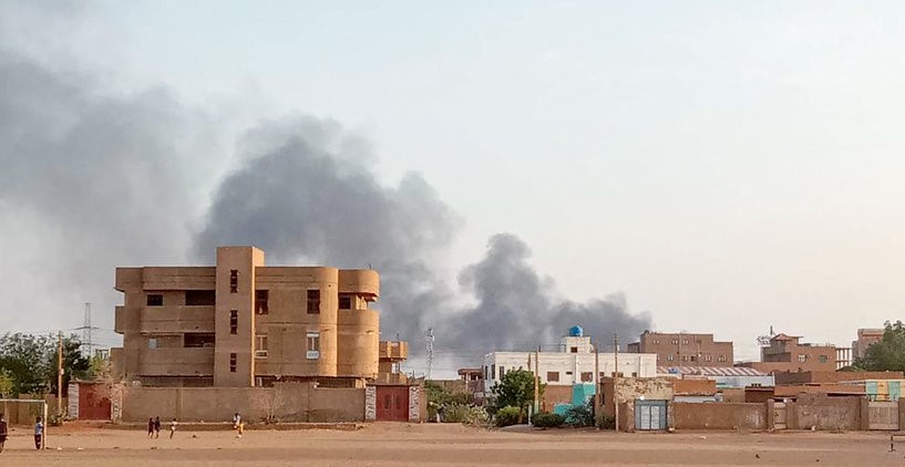 السودان.. غارات جوية على "سوق قورو" تخلف عشرات القتلى