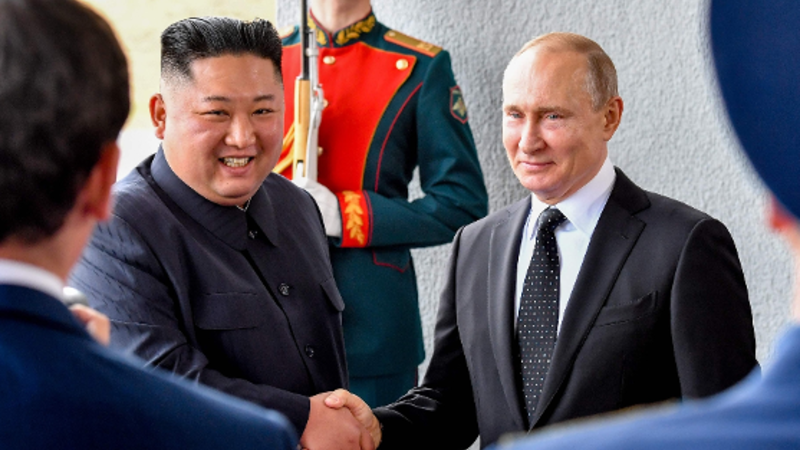 بوتين يتعهد بالمساعدة في بناء أقمار اصطناعية بعد لقائه بزعيم كوريا الشمالية