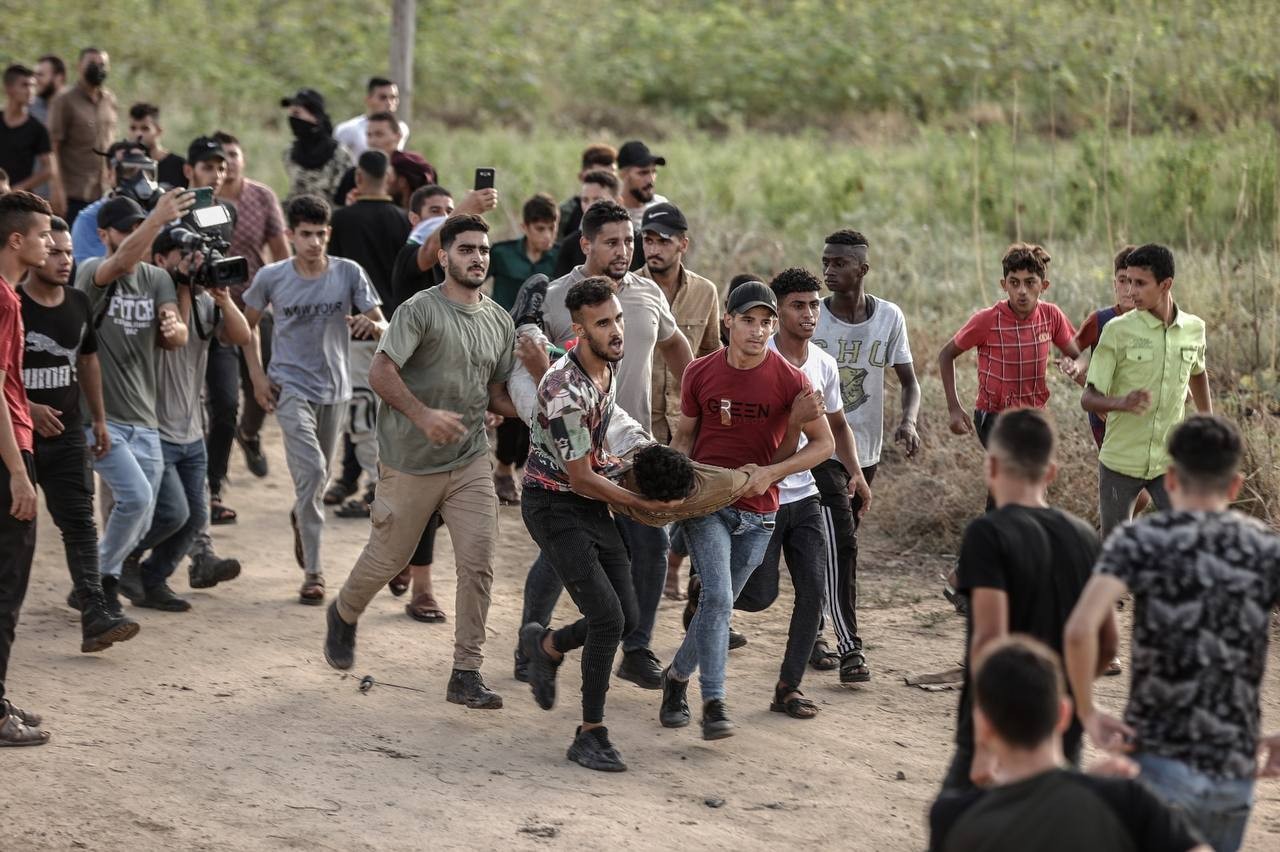 5 شهداء وإصابات بانفجار خلال مواجهات مع الاحتلال شرق غزة 