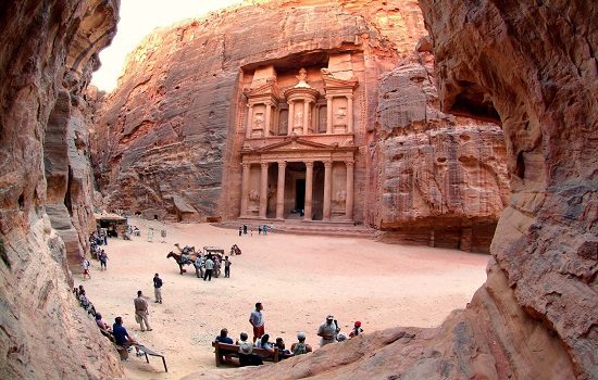خبراء: 5,5 مليار دينار الدخل السياحي المتوقع خلال العام 2023