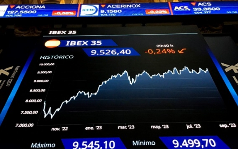 أسهم أوروبا تنخفض مع ترقب نتائج اجتماعات بنوك مركزية