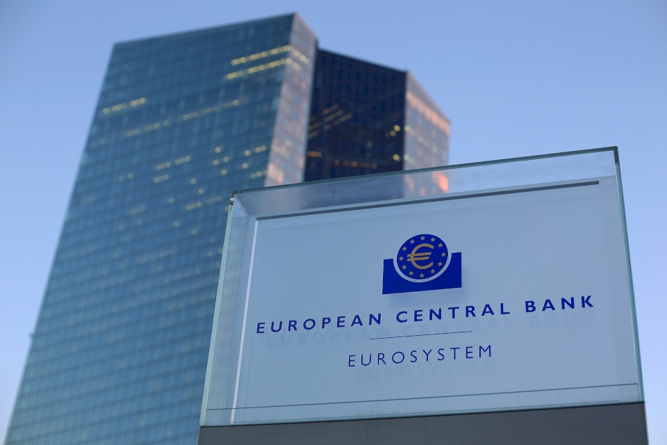 المركزي الأوروبي: لا تراهنوا على خفض الفائدة في 2024