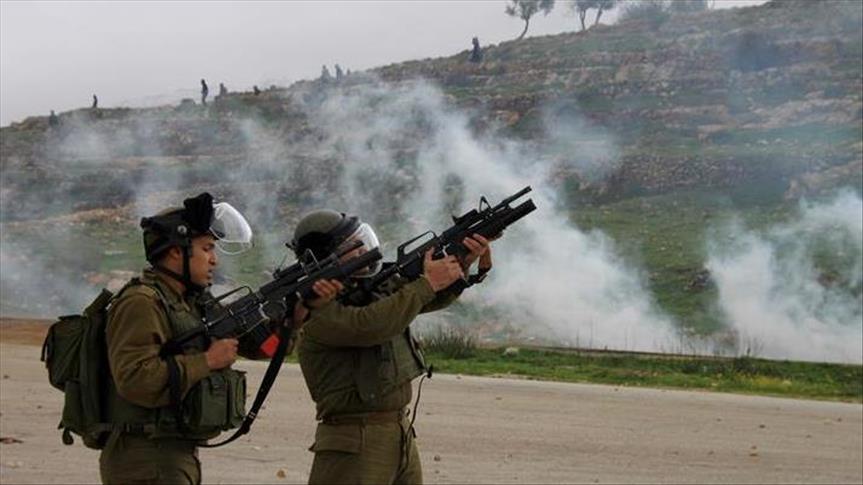 الاحتلال الصهيوني يطلق النار على فلسطيني بزعم تنفيذ عملية طعن