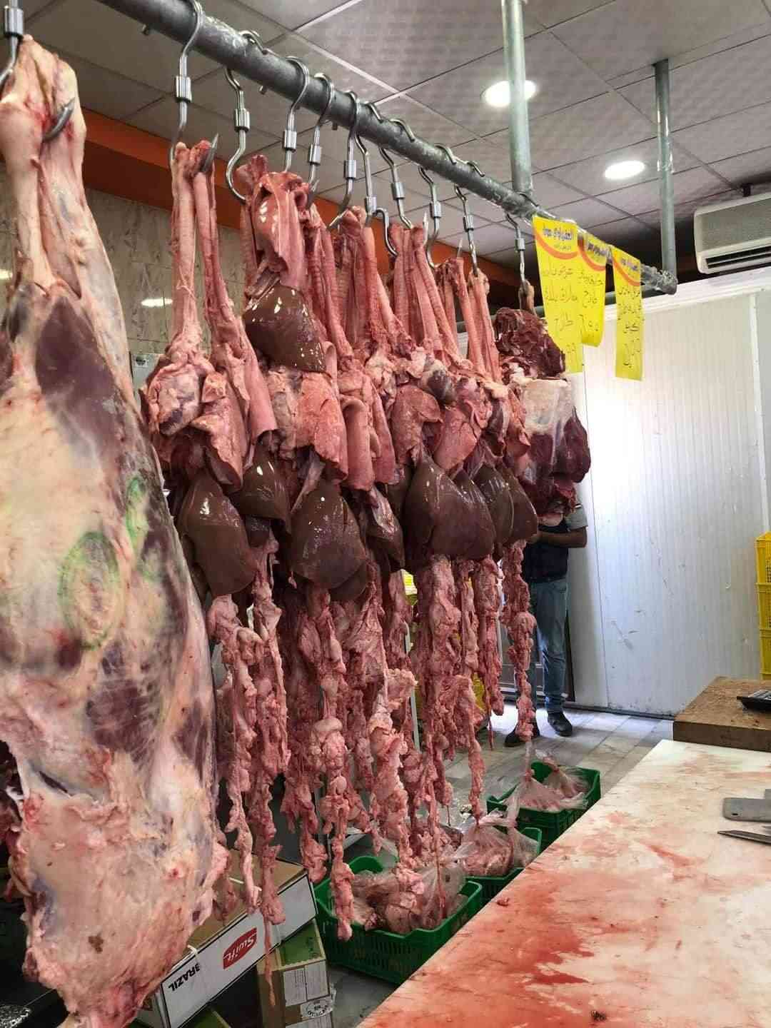 كان عليها عرض.. ضبط معاليق فاسدة في عمان