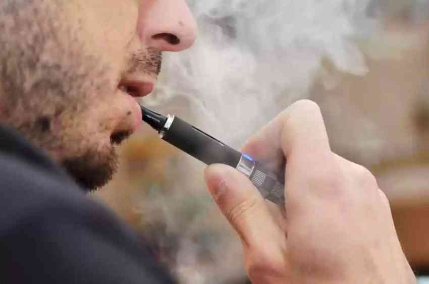أرقام مخيفة.. تقرير يكشف إحصائيات التدخين في مصر