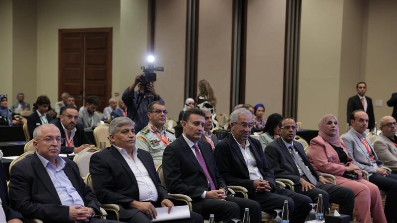 رئيس النواب: الملك يوجه دائماً لتحسين مستوى الرعاية الصحية