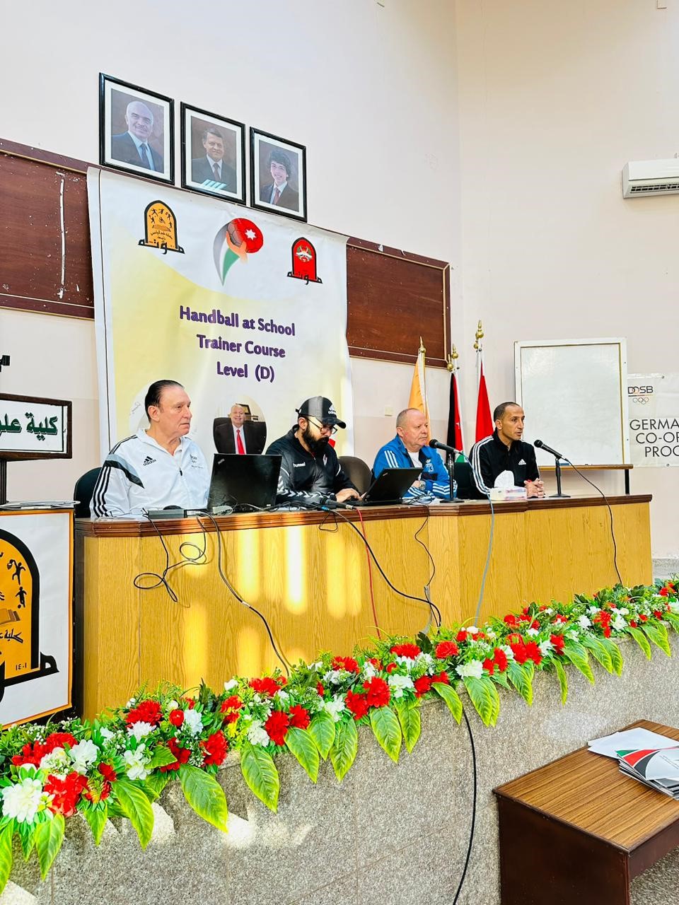 كلية الرياضة في جامعة مؤتة تستضيف خبير ألماني لتدريب كرة اليد