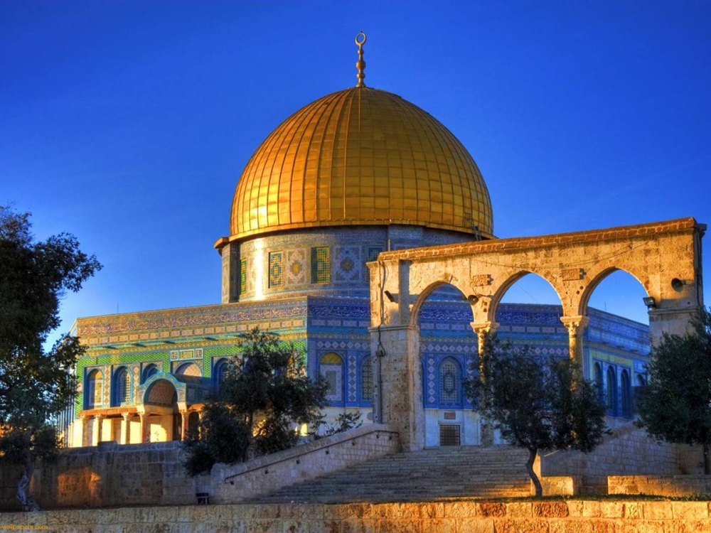 22 اقتحاما للأقصى ومنع رفع الأذان في الحرم الإبراهيمي 62 وقتا الشهر الماضي