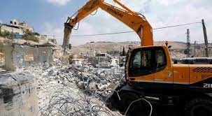 الاحتلال يهدم منزلا في بيت حنينا شمال القدس المحتلة