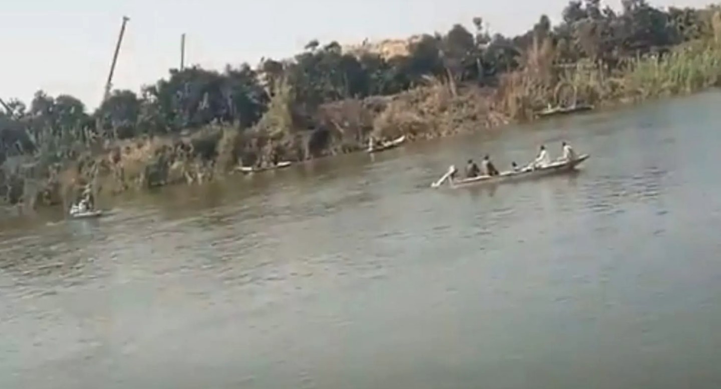 "حادث أليم" في نهر النيل.. قتلى بغرق مركب عمال بمصر