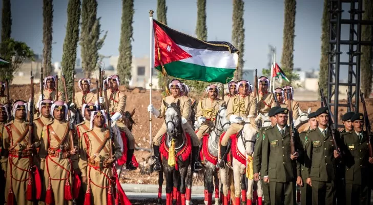 الأردنيون يحيون ذكرى تعريب الجيش اليوم