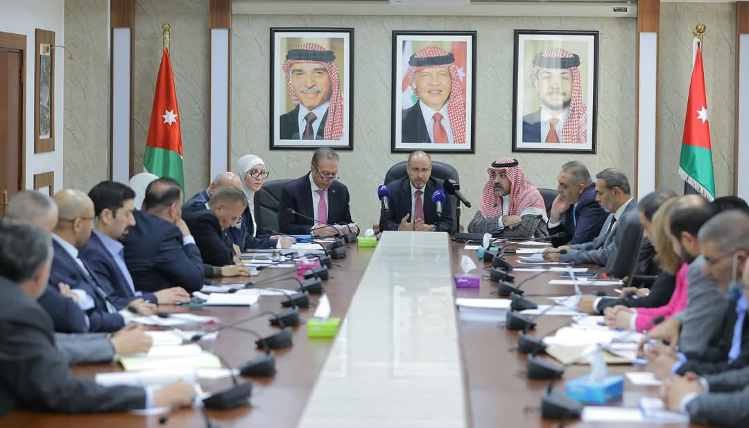 "المالية النيابية" تناقش تقارير ديوان المحاسبة المتعلقة بوزارة الصناعة