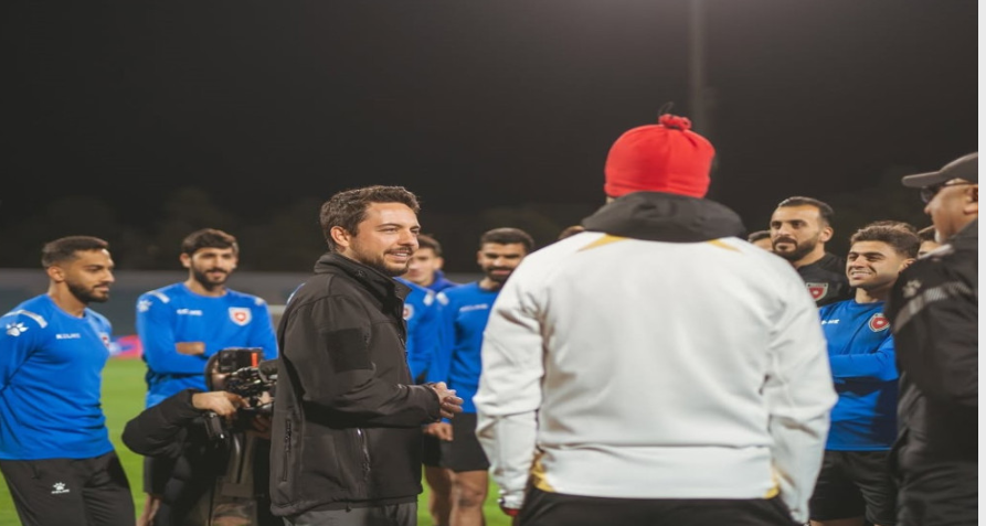 ولي العهد يهنئ المنتخب الوطني بفوزه على نظيره الفلسطيني