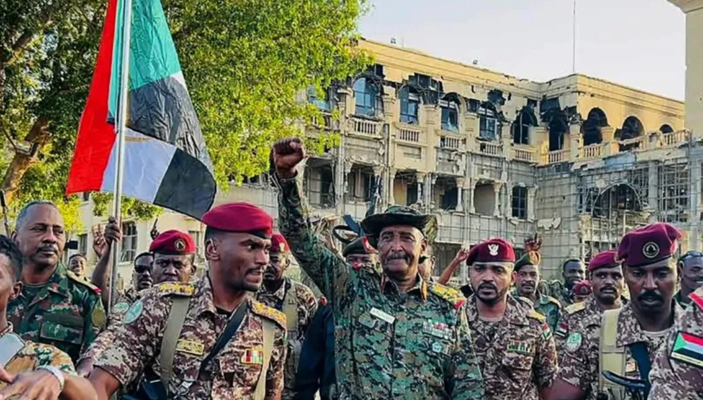 البرهان من القصر الرئاسي: الخرطوم حرة
