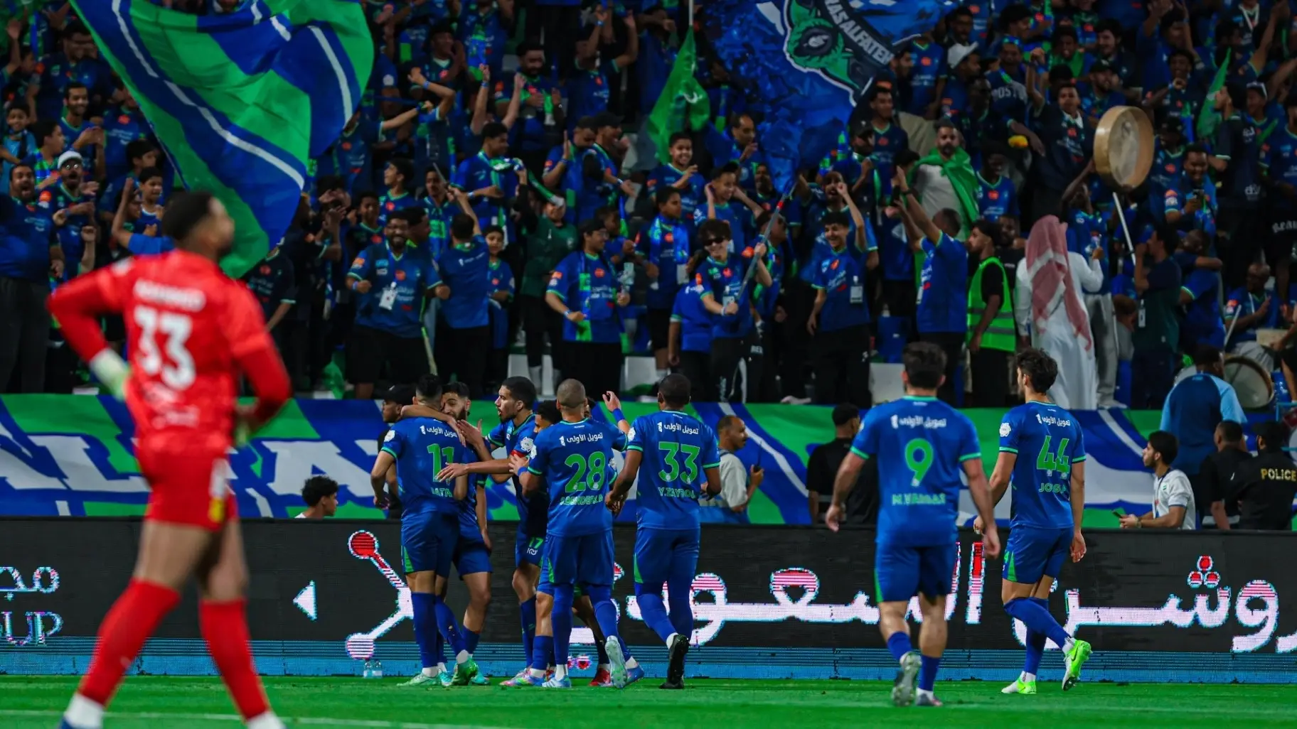 الفتح يعيد الأمل للهلال بثنائية في مرمى الاتحاد بالدوري السعودي