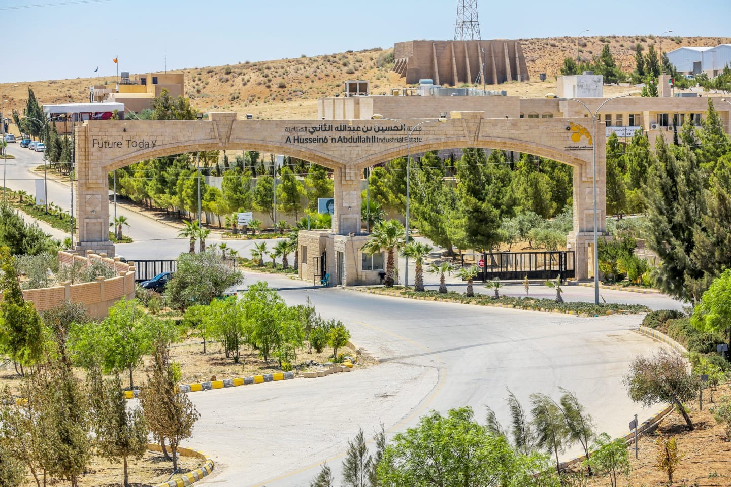 دعوة المستثمرين للاستفادة من تخفيض أسعار الأراضي في "الحسين" و"الطفيلة" الصناعيتين