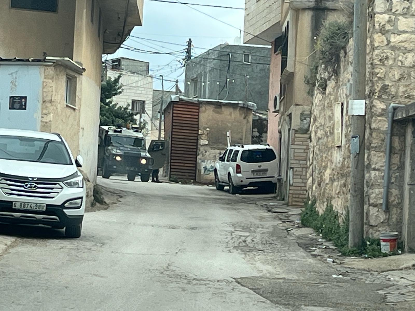 قوات الاحتلال تجرف شارعًا حيويًا شرق سلفيت