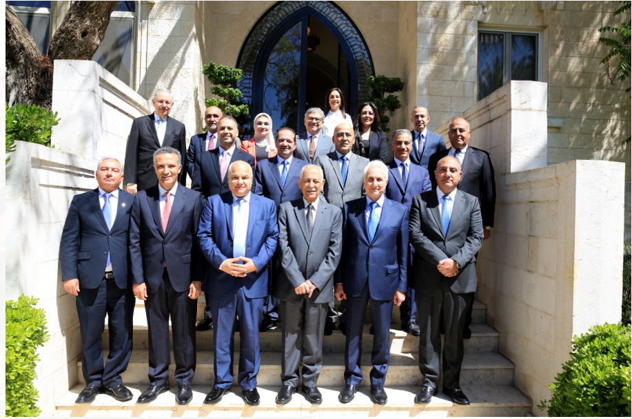 العيسوي يرعى توقيع اتفاقيات لتنفيذ المرحلة الثانية لمبادرة عربات الطعام
