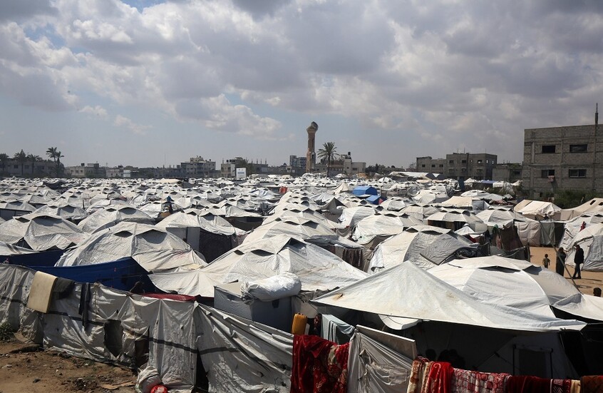 عجز كارثي في مستلزمات جراحة العيون بغزة.. 1500 فقدوا بصرهم و4000 يواجهون العمى