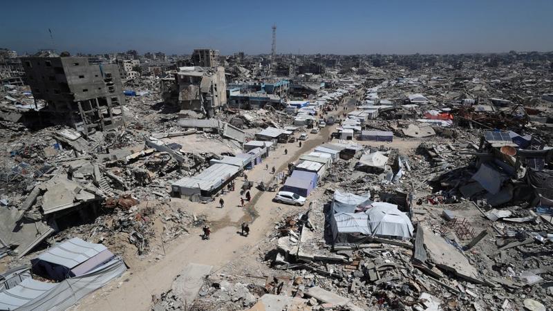 15 شهيداء فجر اليوم بينهم أطفال إثر قصف مدرسة في جباليا
