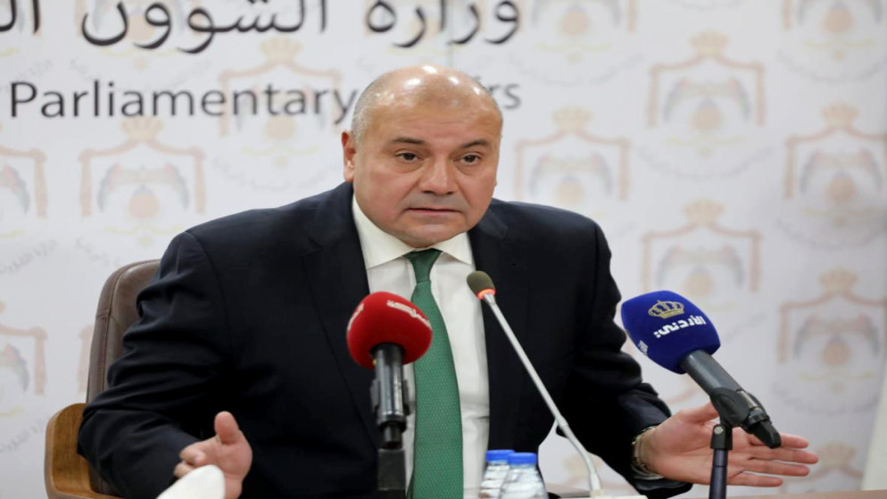 الحكومة : الاندماج بين الأحزاب ظاهرة صحية