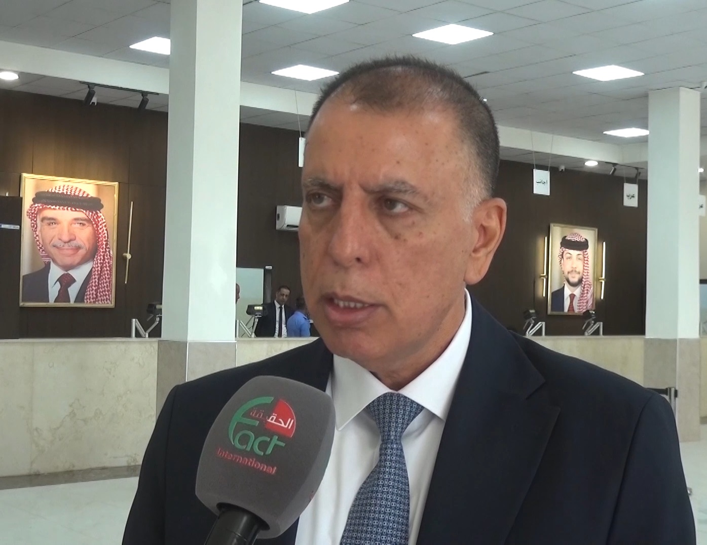 وزير الداخلية لـ"الحقيقة الدولية": 12 ألف مسافر يومياً عبر حدود جابر - فيديو