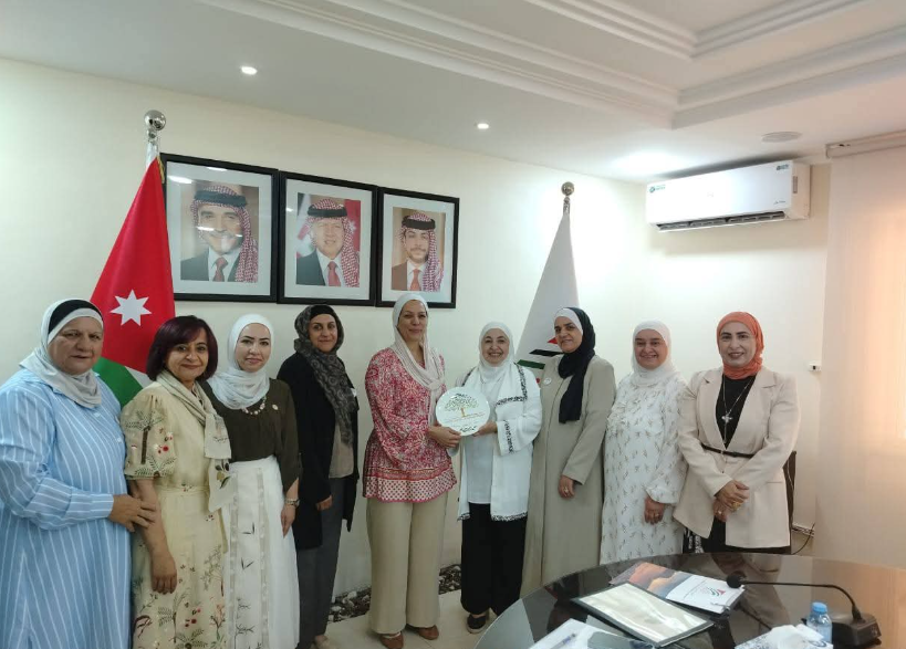 الأميرة بسمة بنت علي تقود اجتماع الشبكة النسائية الزيتون بجرش