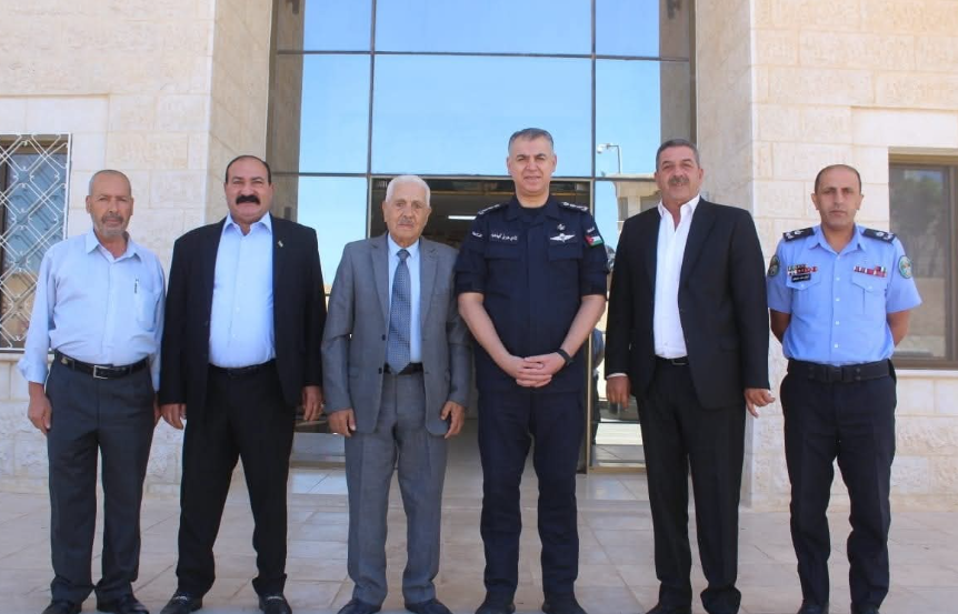 مدير شرطة لواء الرمثا يترأس اجتماع المجلس المحلي الأعلى