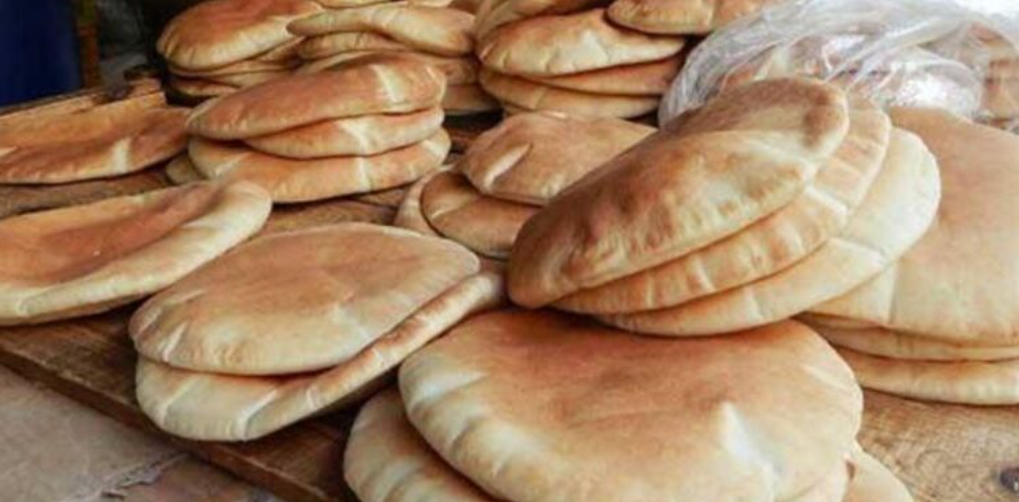  الحكومة ترفع سعر الطحين الموحد .. هل ستتأثر أسعار الخبز؟