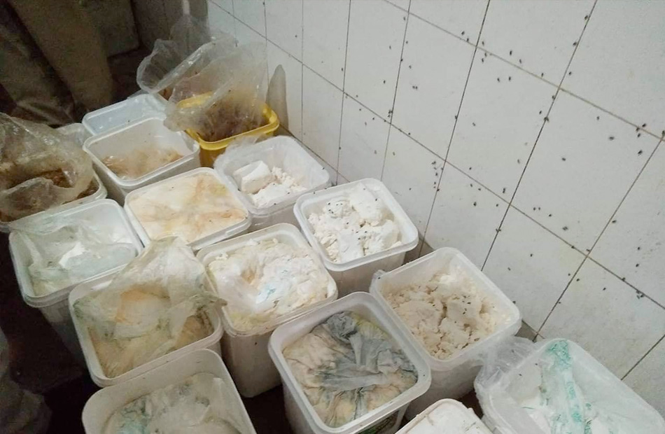 إتلاف 5 أطنان أجبان فاسدة وإغلاق مصنع غير مرخّص بعمّان