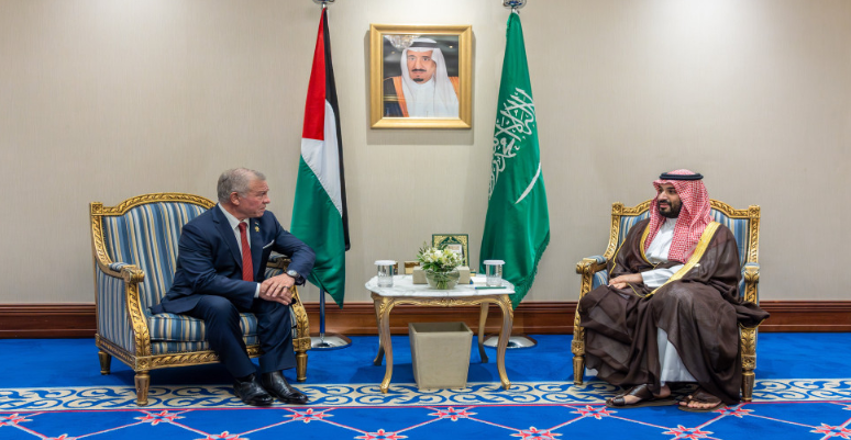 الملك وبن سلمان يؤكدان رفضهما لأي اعتداء على سيادة أي دولة عربية